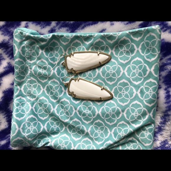 Kendra Scott Jewelry - Ivory white Kendra Scott